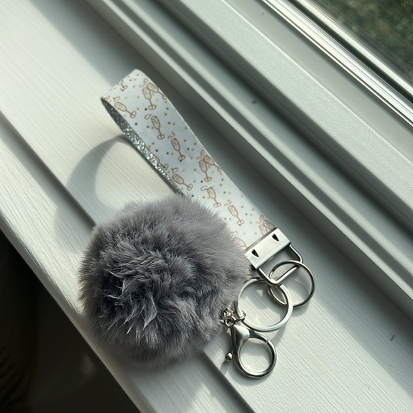 Keychain - Picture 2 of 2